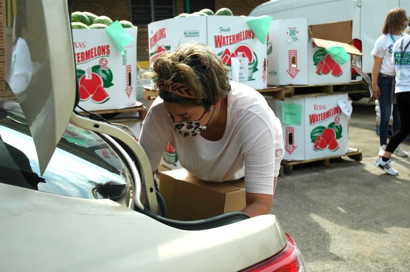 Food Bank drive up distribution 10