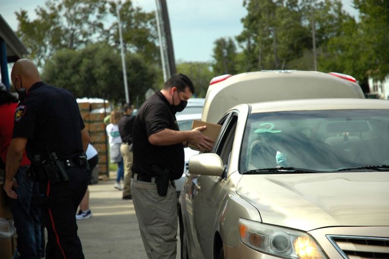 Food Bank drive up distribution 16