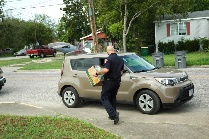 Food Bank drive up distribution 18