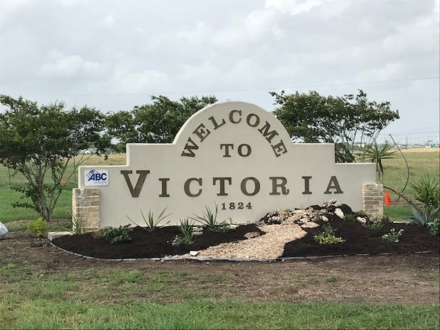 Finished Welcome to Victoria sign